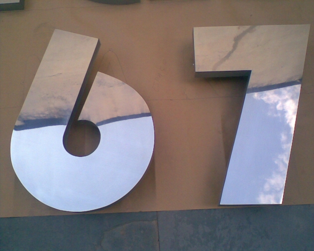 NUMEROS EM A�O INOX BRILHANTE