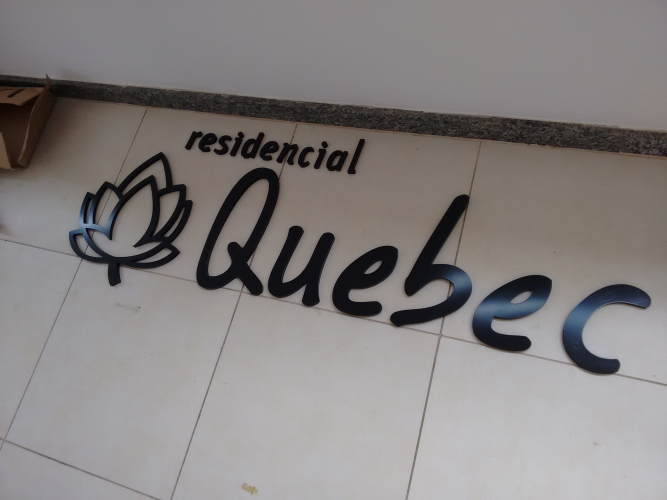 LETREIRO RESIDENCIAL EM CHAPA GALVANIZADA COM PINTURA AUTOMOTIVA