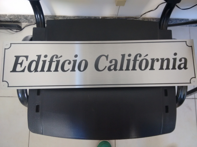 PLACA RESIDENCIAL DE ACO INOXIDAVEL