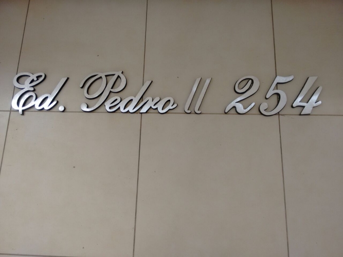 LETRAS DE ALUMINIO FUNDIDO ESCOVADO