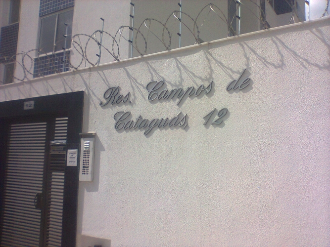 LETRAS DE ALUMINIO FUNDIDO MANUSCRITAS 2