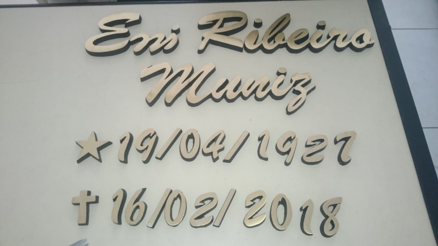 LETREIRO DE TUMULO DE BRONZE