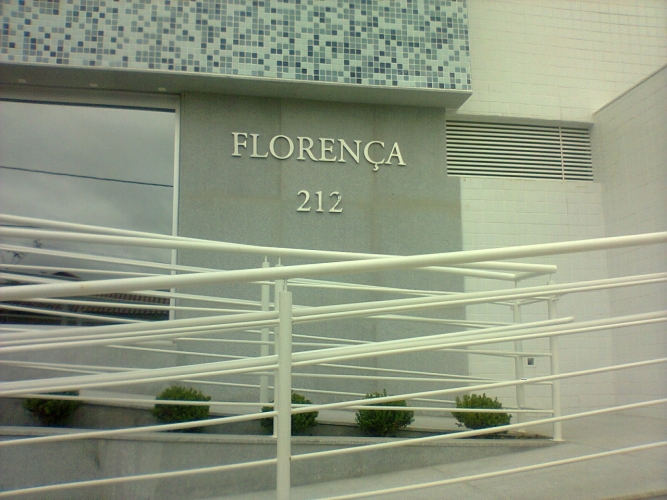 LETREIRO EM ACO ESCOVADO