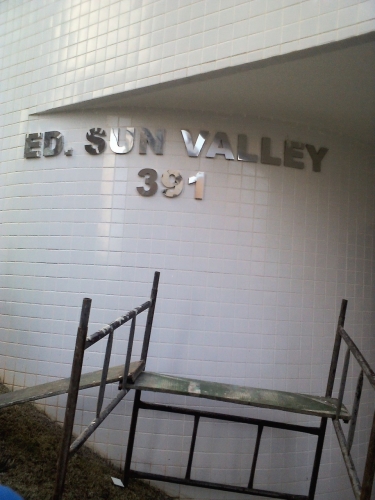 LETREIROS EM ACO INOXIDAVEL