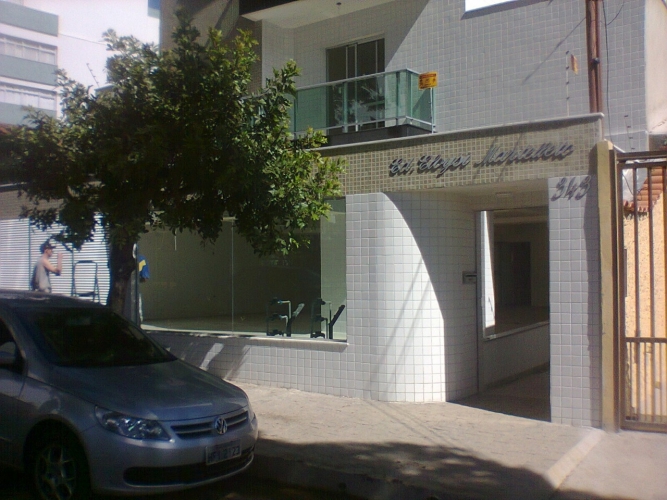 LETREIRO MANUSCRITO EM ALUMINIO