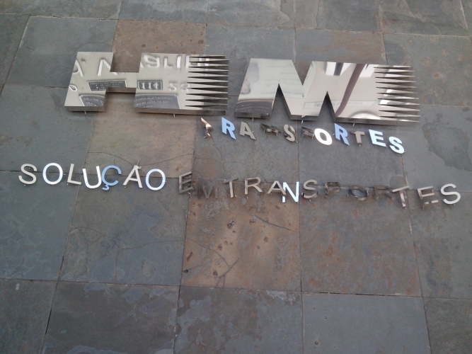 LETREIRO DE ACO INOX