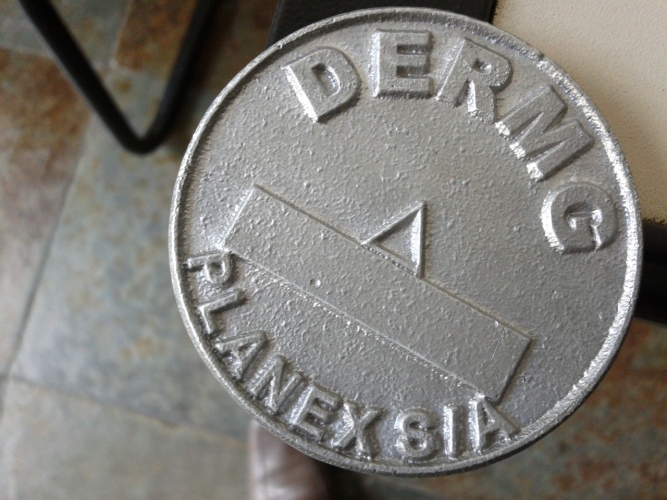 MARCO TOPOGRÁFICO ALUMÍNIO